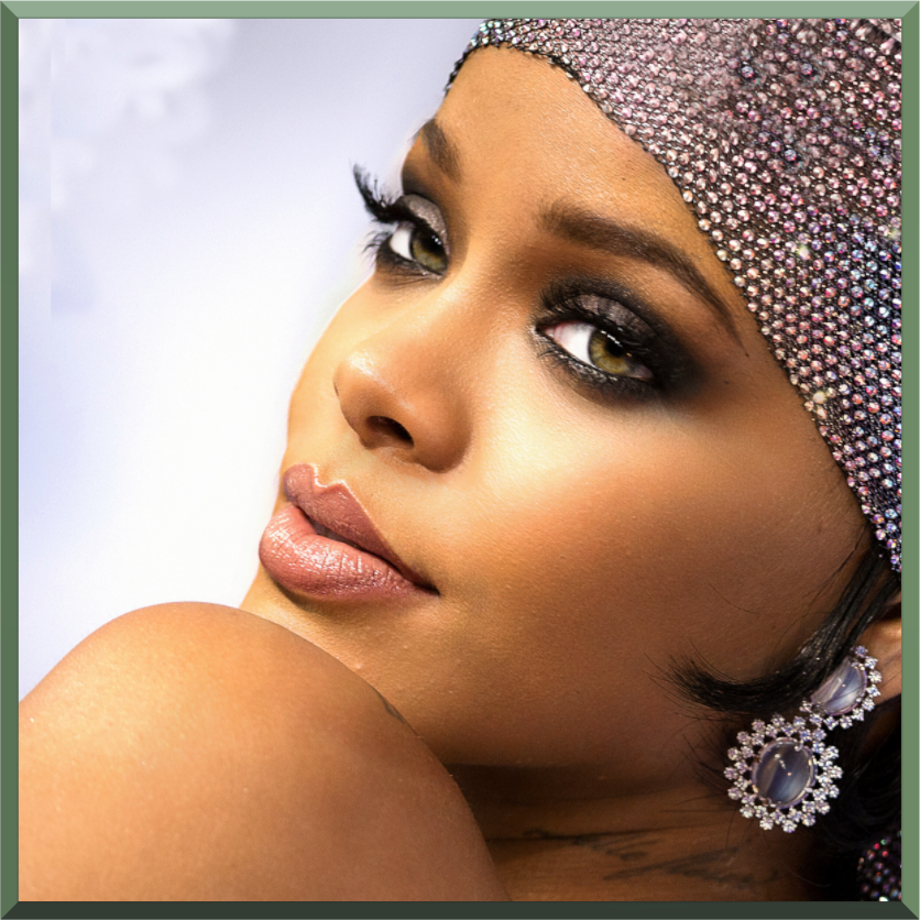 Main image Rihanna, New York 2014
