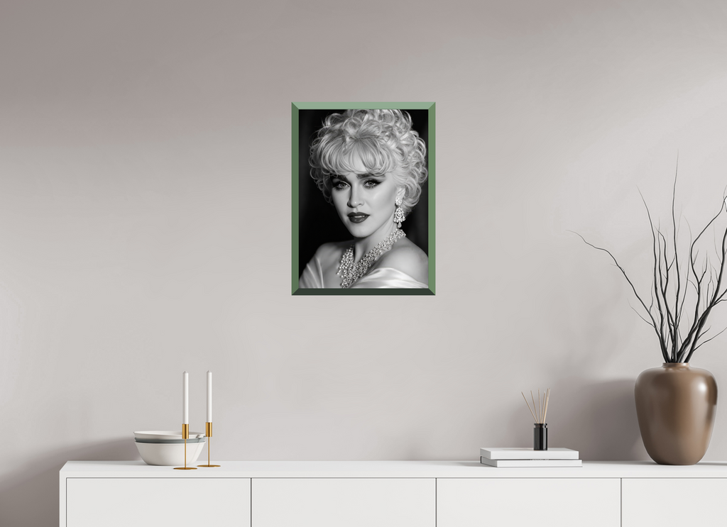 16 x 21.9″, WW FRAME PRINT Madonna, New York 1984