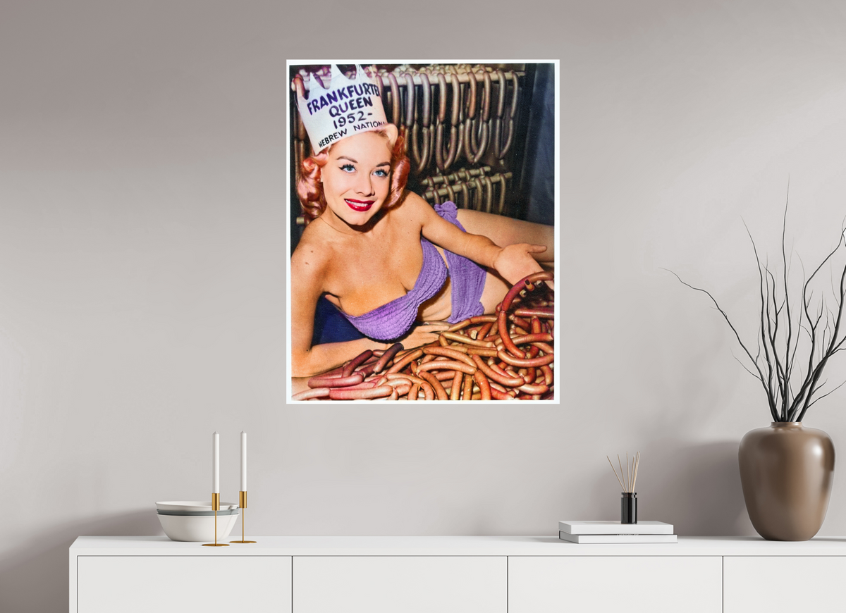 28 x 35.3″, Complete Francesca Gerardi, 1952 Frankfurter Queen